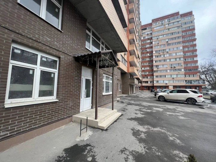 Нежилое помещение 564.4 кв. м в г. Ростов-на-Дону